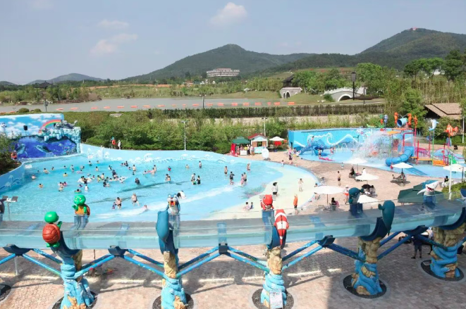 来这里玩水，解锁夏日快乐！