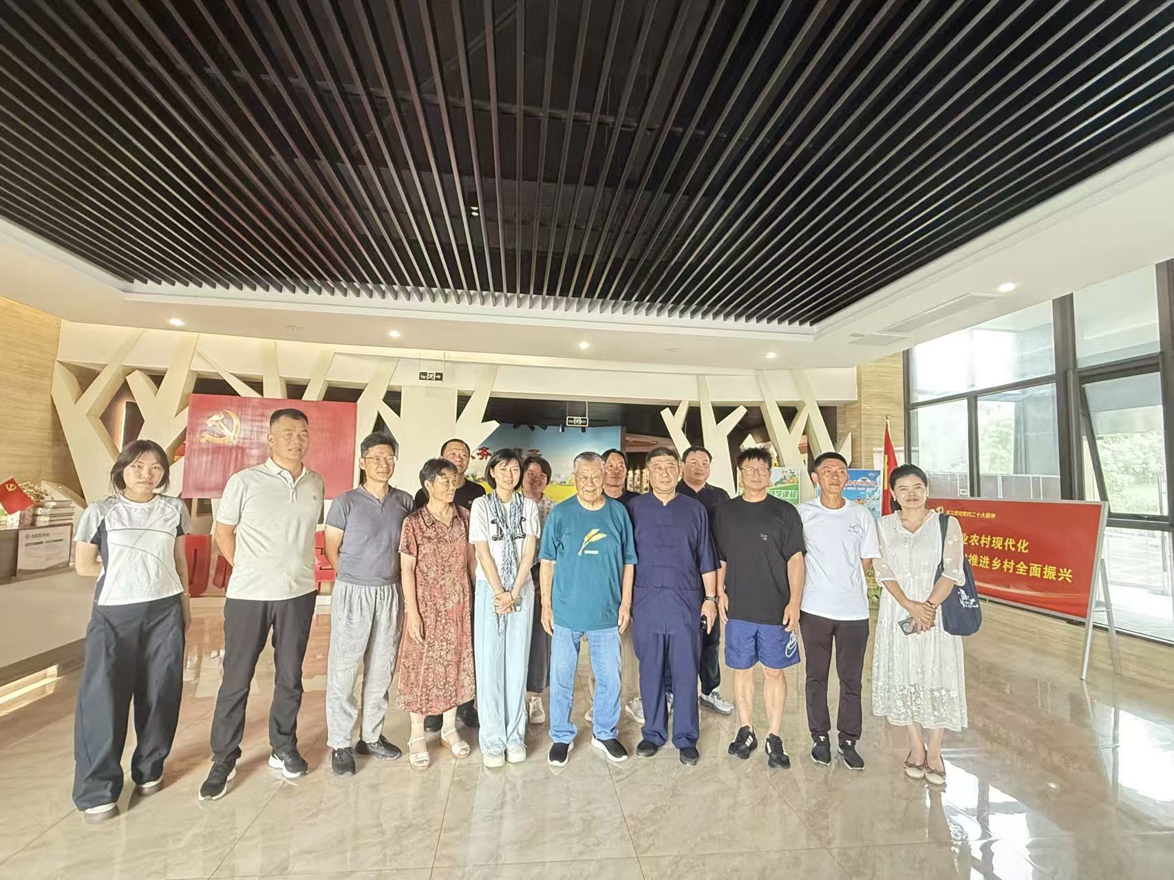 学亚夫 赋能茅山 “小而美” 民宿高质量发展