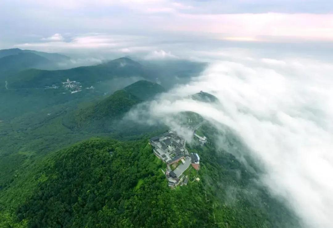 叮咚！你的休闲康养圣地上线了，快点到茅山湖去查收！