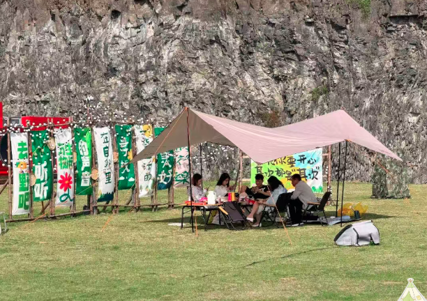不负春光，云崖营地“露营+”模式点亮假日经济